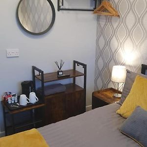 Small Double Room Private Bathroom